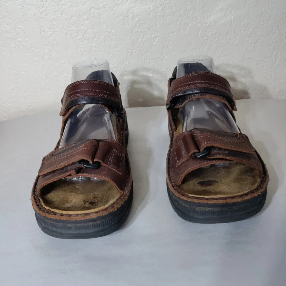 Naot Mens Brown Leather Three Strap Comfort Sandals Made in Israel Size 42